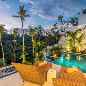 Tempat Peristirahatan Kolam Renang Pribadi